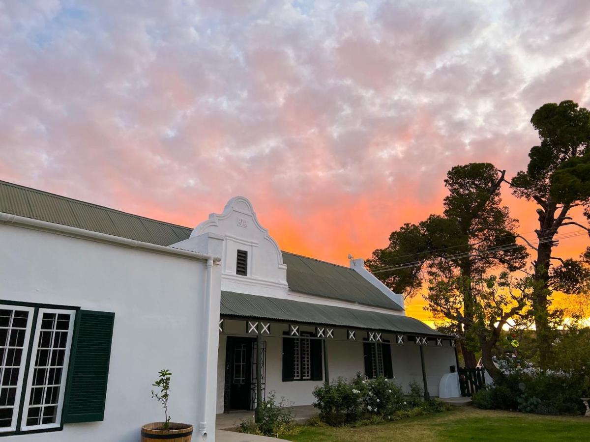 Prince Albert Cottage エクステリア 写真