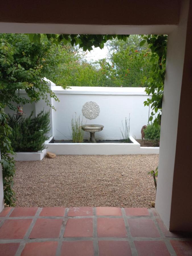 Prince Albert Cottage エクステリア 写真